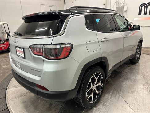 Certified 2024 Jeep Compass Limited image 15