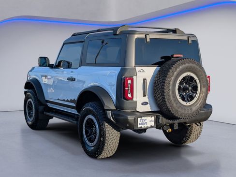 Used 2022 Ford Bronco Badlands image 8