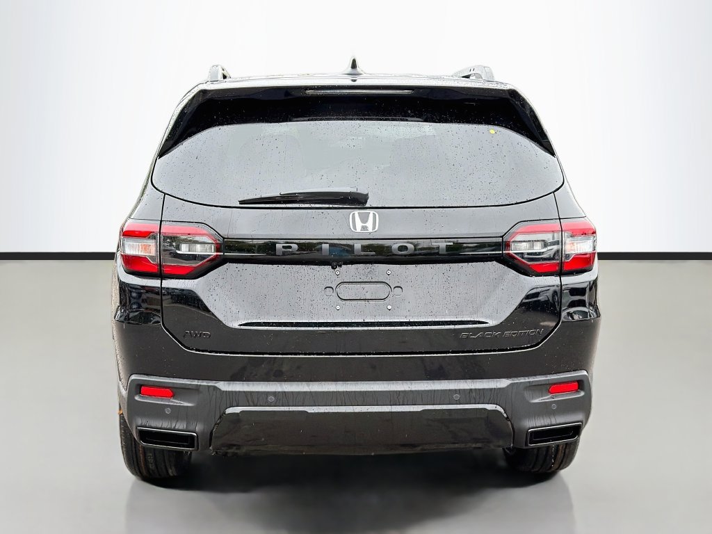 New 2026 Honda Pilot Black Edition image 7