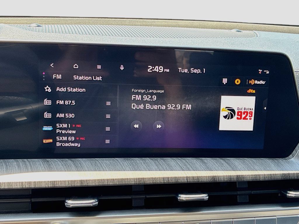 Used 2024 Kia Telluride EX w/ EX Captain's Chair Package AWD/4WD image 15
