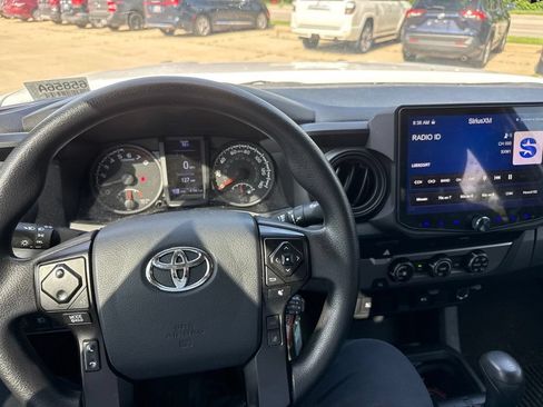 Used 2023 Toyota Tacoma SR w/ SR Convenience Package RWD image 18