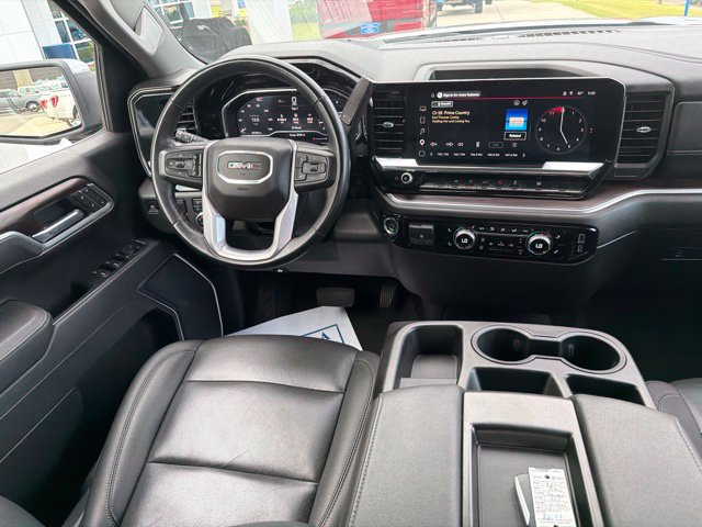 Used 2025 GMC Sierra 1500 SLT RWD image 14