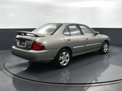 Used 2005 Nissan Sentra 1.8 S image 28