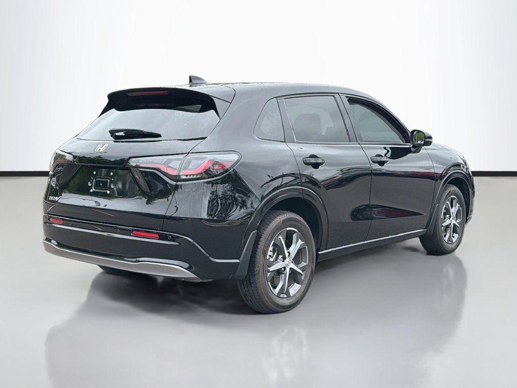 Used 2025 Honda HR-V EX-L image 5