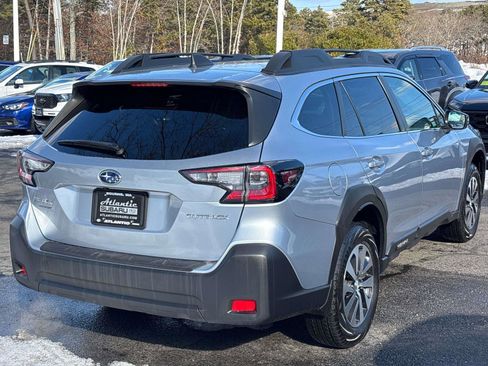 Certified 2025 Subaru Outback Premium image 3