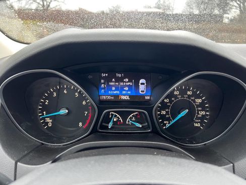 Used 2016 Ford Focus SE w/ Reverse Sensing Package image 15