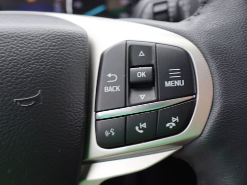 Used 2023 Ford Explorer XLT w/ Equipment Group 202A image 20