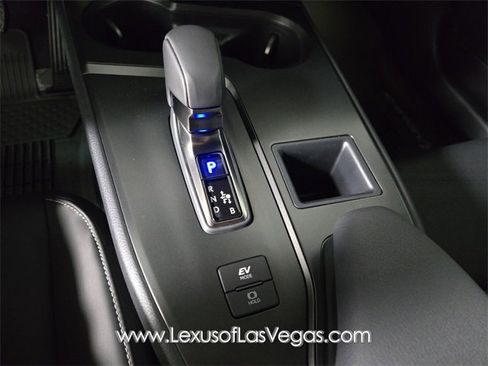 New 2026 Lexus UX 300h FWD image 21