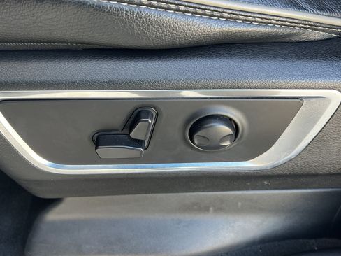 Used 2024 RAM 1500 Laramie RWD image 25