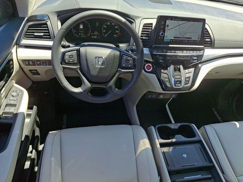 Certified 2026 Honda Odyssey Touring image 11