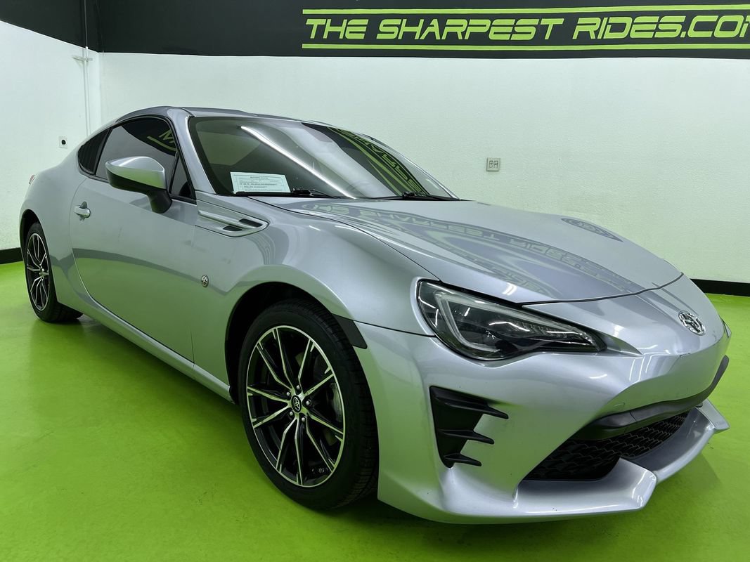 Used 2020 Toyota 86 RWD image 2