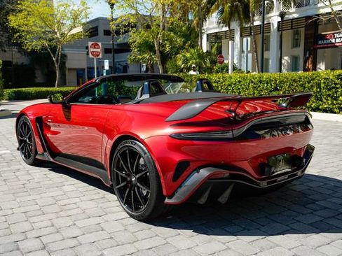 Used 2023 Aston Martin V12 Vantage Roadster image 20