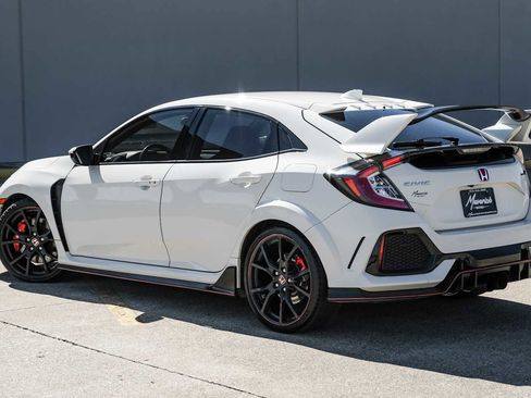 Used 2017 Honda Civic Type R image 10