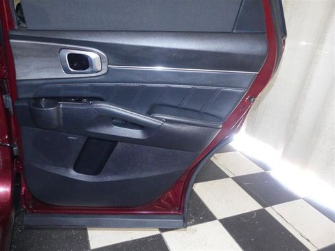 Used 2024 Kia Sorento SX Prestige image 33