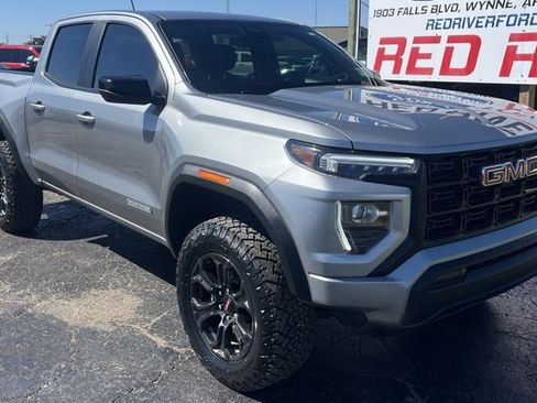 Used 2024 GMC Canyon Elevation image 2