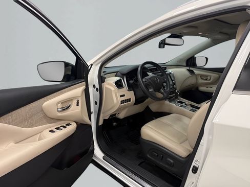 Used 2020 Nissan Murano SL w/ Moonroof Package AWD/4WD image 10