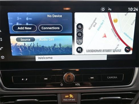 Used 2023 Nissan Altima 2.5 SV w/ SV Premium Package image 3