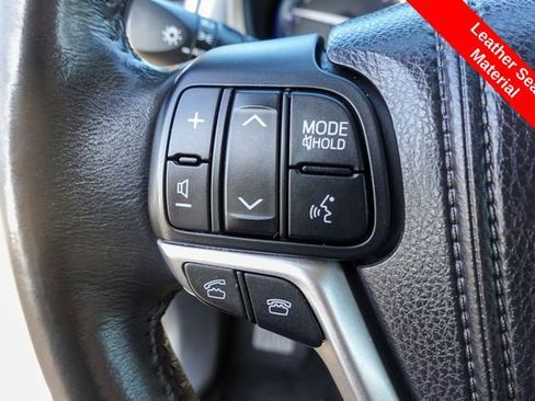 Used 2015 Toyota Highlander XLE image 15