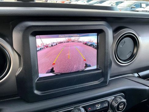 Used 2021 Jeep Wrangler Unlimited Sport w/ Technology Group AWD/4WD image 13