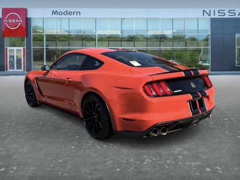 Used 2016 Ford Mustang Shelby GT350 w/ Technology Package RWD image 7