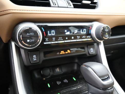 Certified 2025 Toyota RAV4 XLE Premium image 14