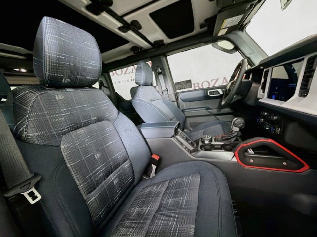 New 2026 Ford Bronco Heritage Edition AWD/4WD image 34