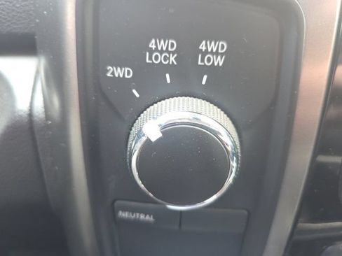 Used 2018 RAM 2500 Laramie w/ Sport Appearance Group AWD/4WD image 19