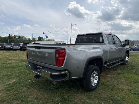 Used 2025 Chevrolet Silverado 3500 LT AWD/4WD image 13