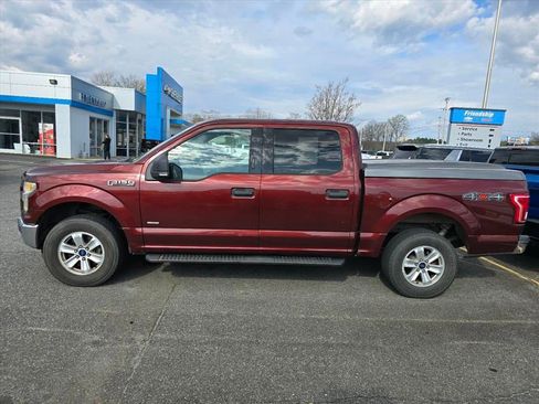 Used 2015 Ford F150 XLT w/ Equipment Group 301A Mid image 10