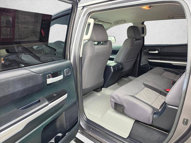 Used 2016 Toyota Tundra SR5 w/ SR5 Upgrade Package AWD/4WD image 17