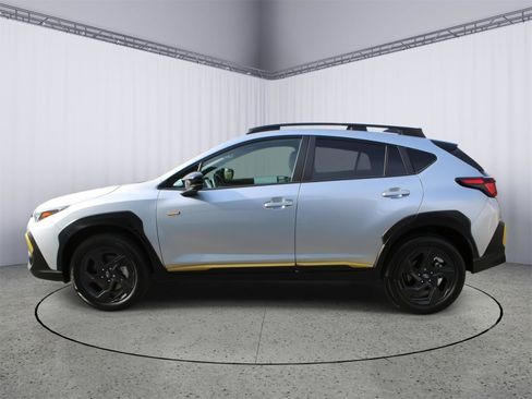 Used 2024 Subaru Crosstrek 2.5i Sport w/ Crosstrek Mirror Package image 5