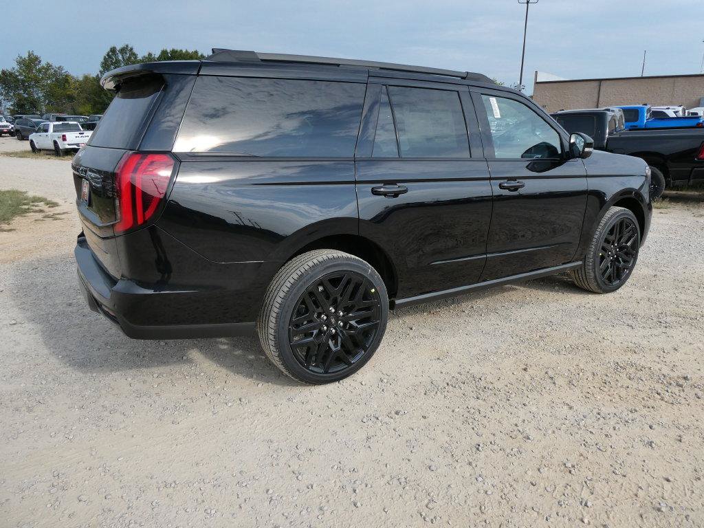 New 2027 Ford Expedition Platinum w/ Stealth Performance Package AWD/4WD image 5