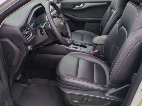 Used 2022 Ford Escape SEL w/ Class II Trailer Tow Package image 16