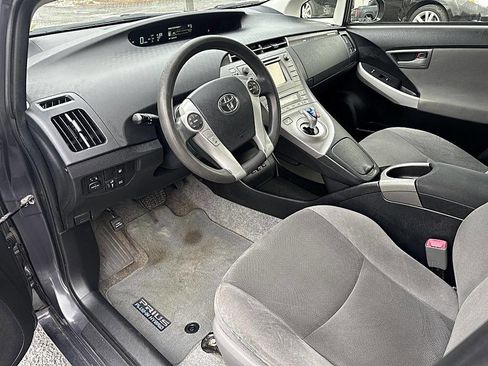Used 2012 Toyota Prius Plug-In Hybrid image 11