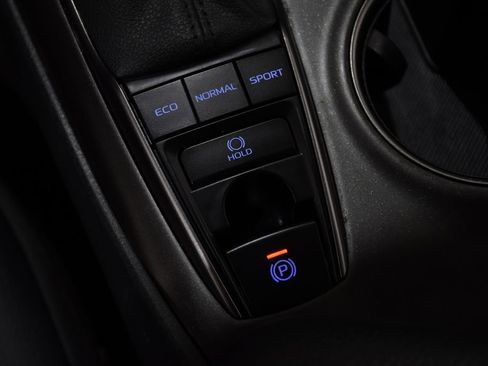 Used 2023 Toyota Camry SE image 25