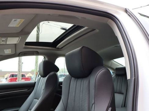 Used 2022 Honda Accord EX-L image 28