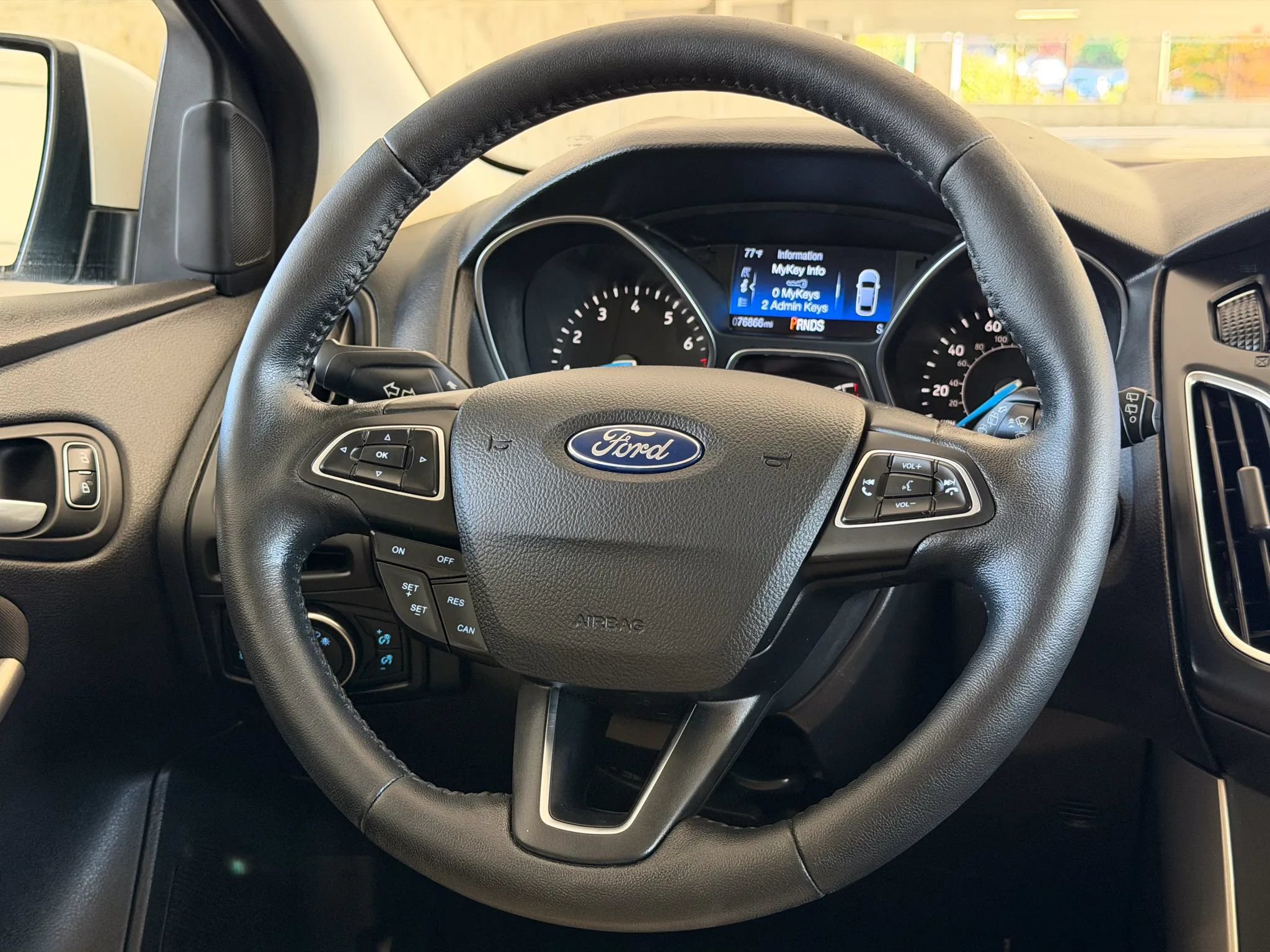 Used 2018 Ford Focus Titanium FWD image 28