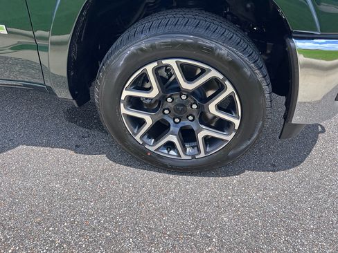 New 2026 RAM 1500 Laramie AWD/4WD image 28
