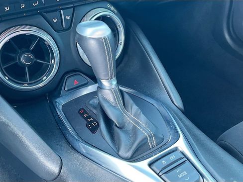 Used 2024 Chevrolet Camaro LT w/ Technology Package image 15