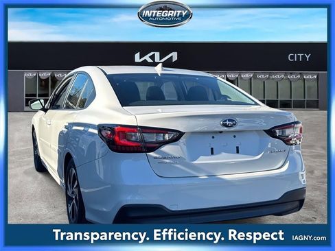 Used 2023 Subaru Legacy Premium image 5