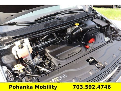 Used 2023 Chrysler Voyager LX FWD image 32