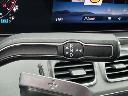 Used 2024 Mercedes-Benz GLE 450e 4MATIC image 23