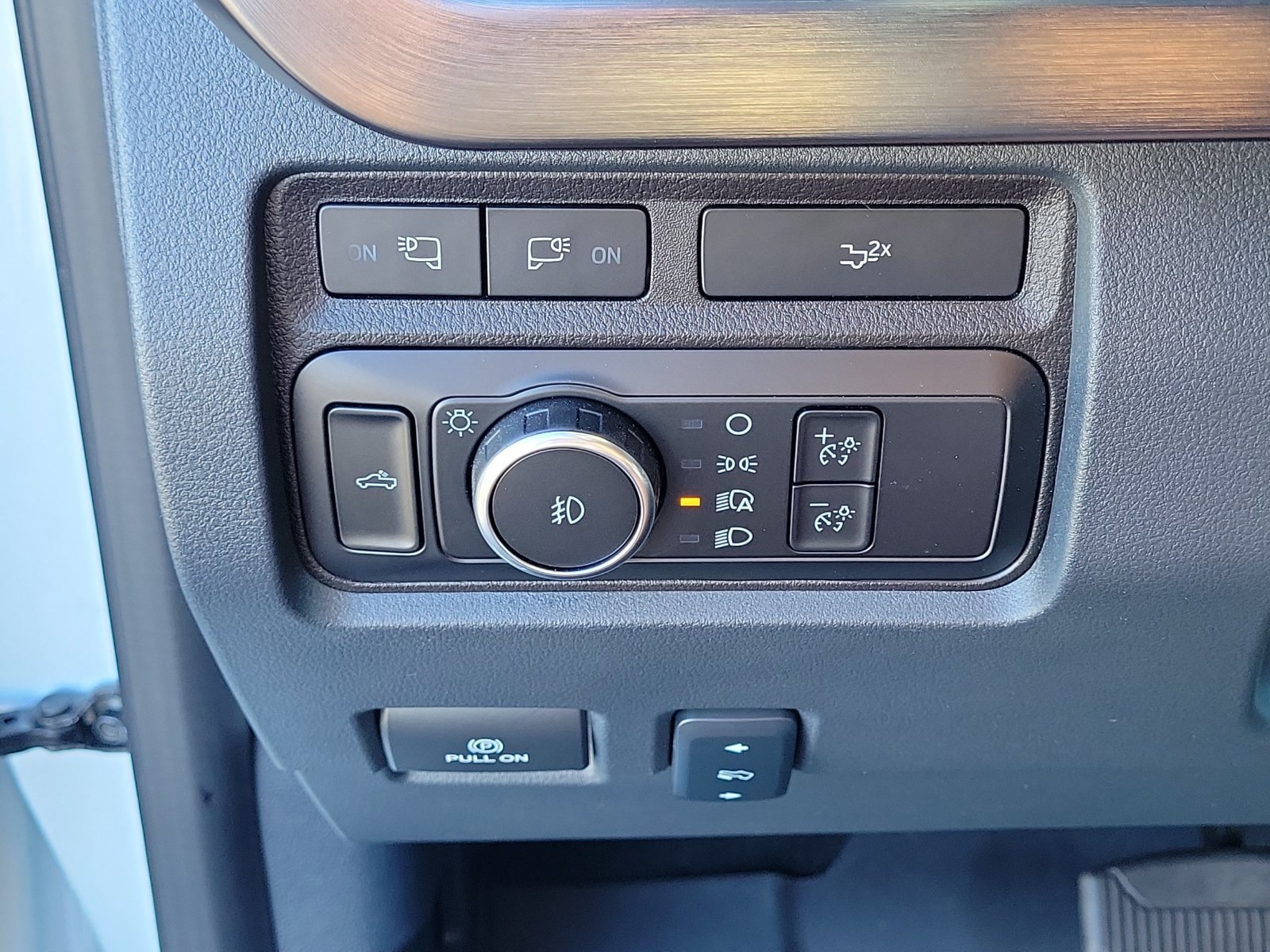 Certified 2024 Ford F250 Lariat w/ Lariat Ultimate Package AWD/4WD image 30