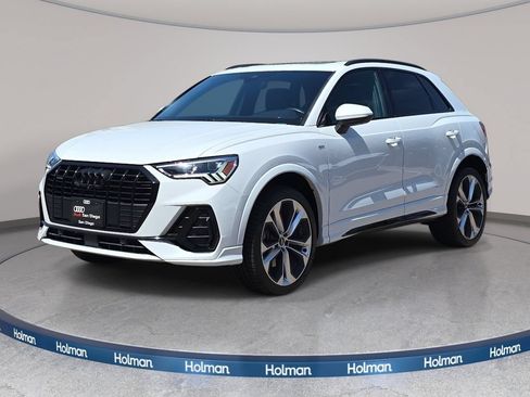 Certified 2022 Audi Q3 2.0T Premium Plus w/ Premium Plus Package AWD/4WD image 1