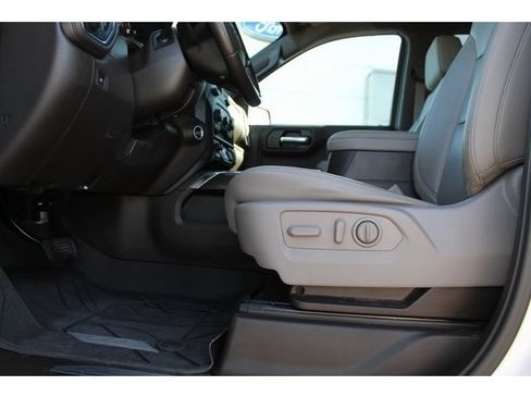 Used 2019 Chevrolet Silverado 1500 RST AWD/4WD image 10