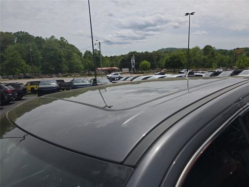 Used 2023 RAM 1500 Limited AWD/4WD image 11