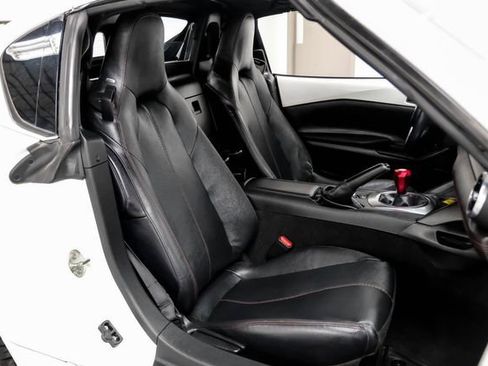 Used 2018 MAZDA MX-5 Miata RF Grand Touring RWD image 33