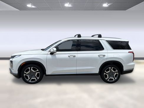 Used 2025 Hyundai Palisade SEL FWD image 2