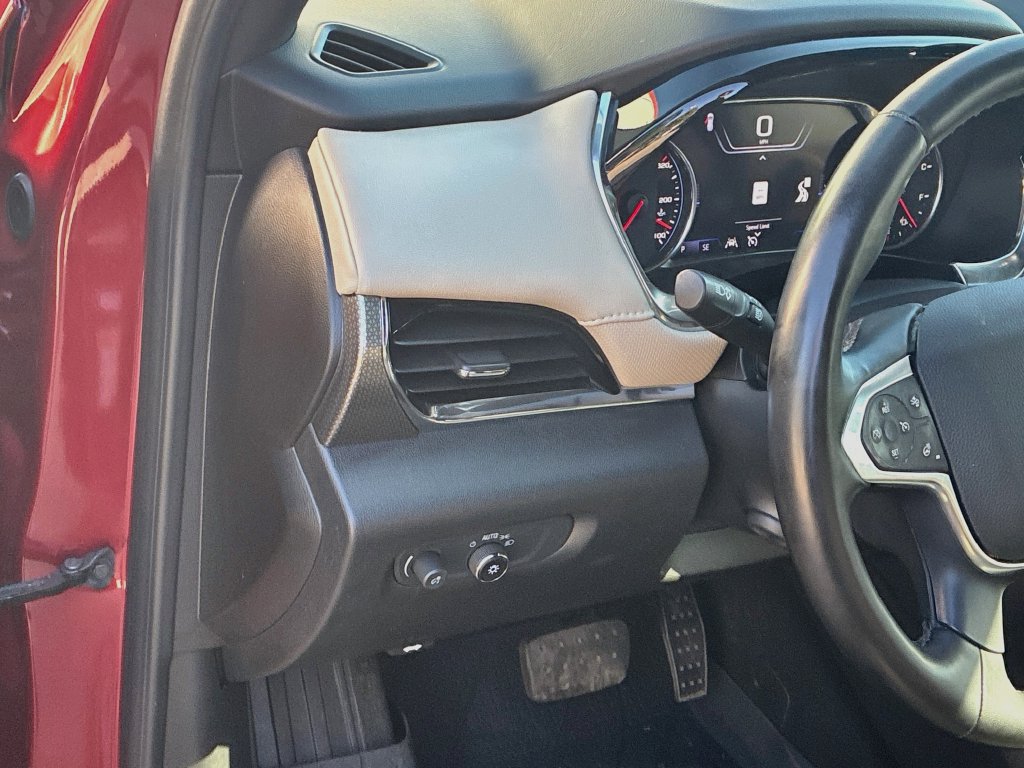 Used 2023 Chevrolet Traverse Premier w/ LPO, Floor Liner Package FWD image 10