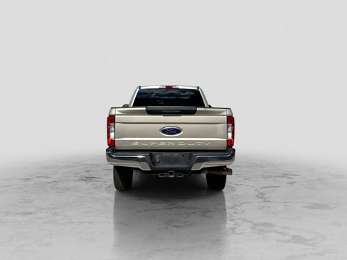 Used 2017 Ford F250 XLT AWD/4WD image 7